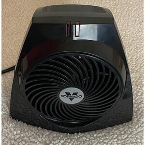 New Vornado VH203 Portable Mini Space Electric Heater for Tabletop Black!